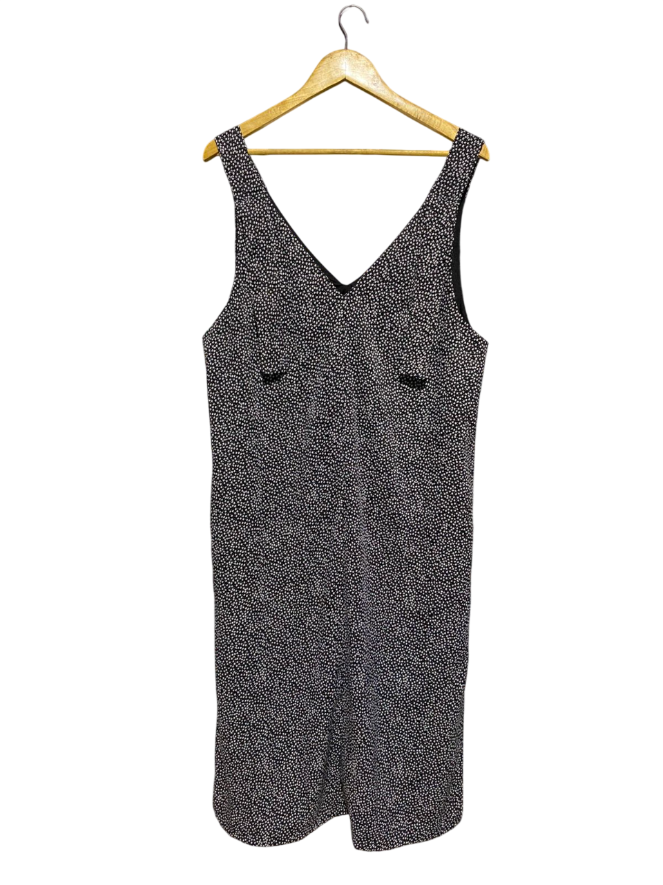 H&M |L| BUST 21| B3| BLACK AND WHITE POLKA DOT V-NECK SLEEVELESS SHIFT DRESS / PINAFORE
