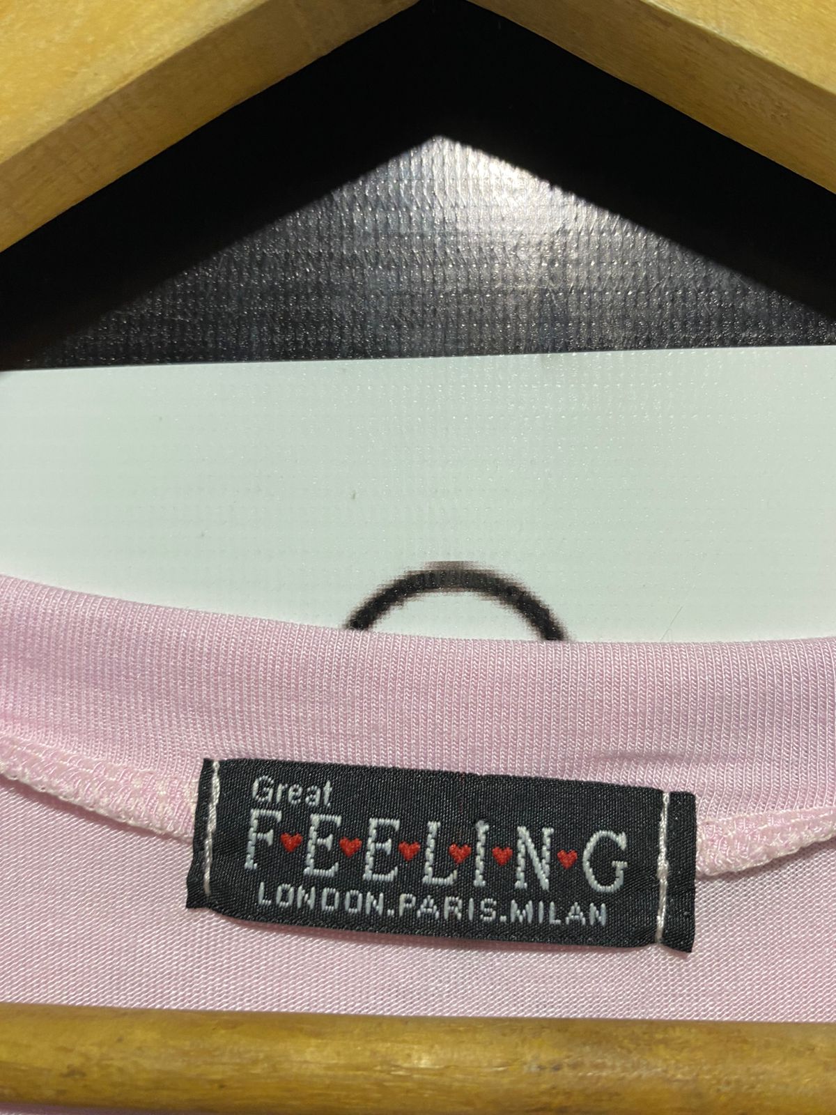 FEELING |L| BUST 20| B3| BABY PINK RUFFLE TIERED SLEEVE GRAPHIC T-SHIRT