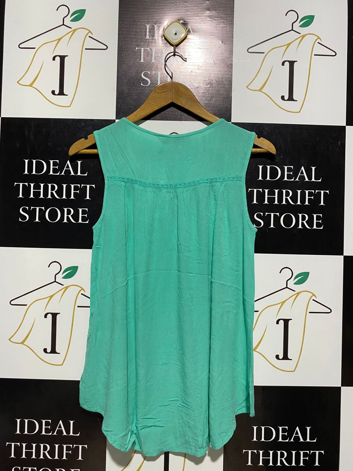F&F |S| BUST FREE |B3| MINT GREEN SLEEVELESS BOHO TANK TOP WITH CROCHET DETAIL