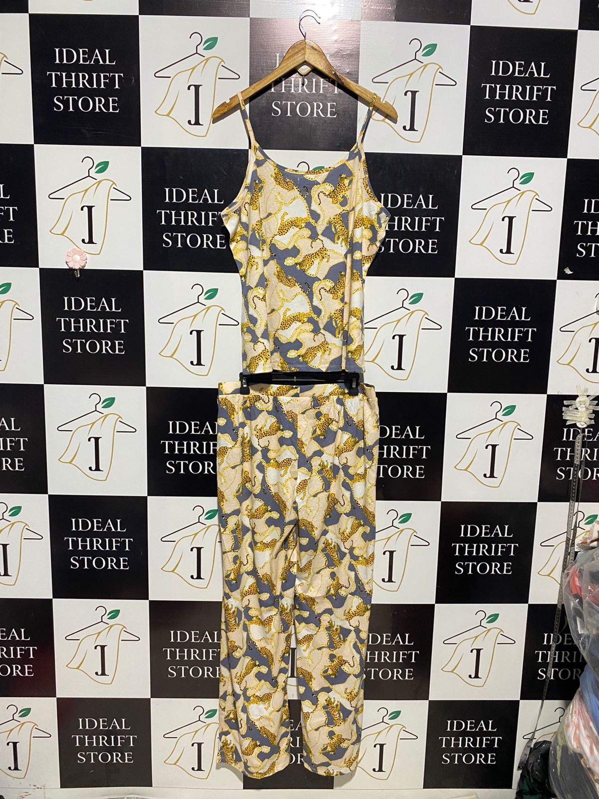 AVON |L| B3| STYLISH LEOPARD PRINT LOUNGEWEAR CAMI AND PANT SET