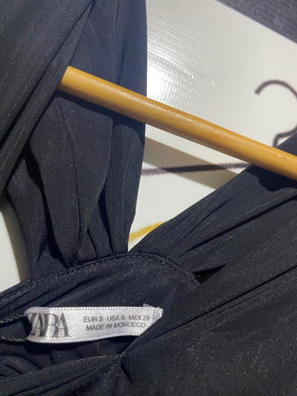 ZARA |S| BUST 12| B3| BLACK RUCHED HALTER-STYLE BODYSUIT