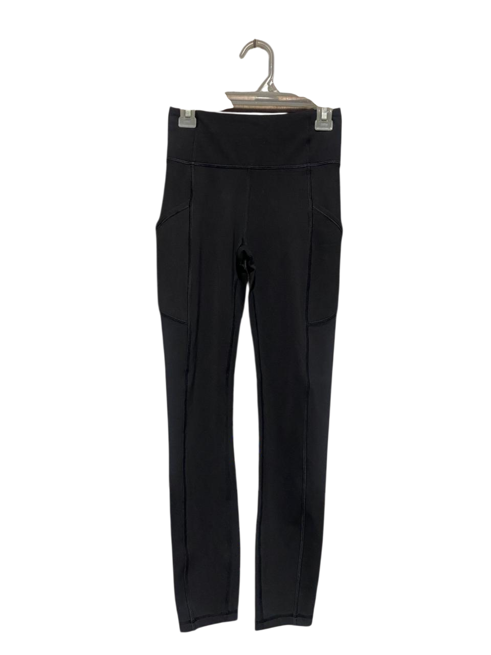 LULULEMON |XS| WAIST 22| Women’s High-Rise Athletic Leggings with Side Pockets - Black