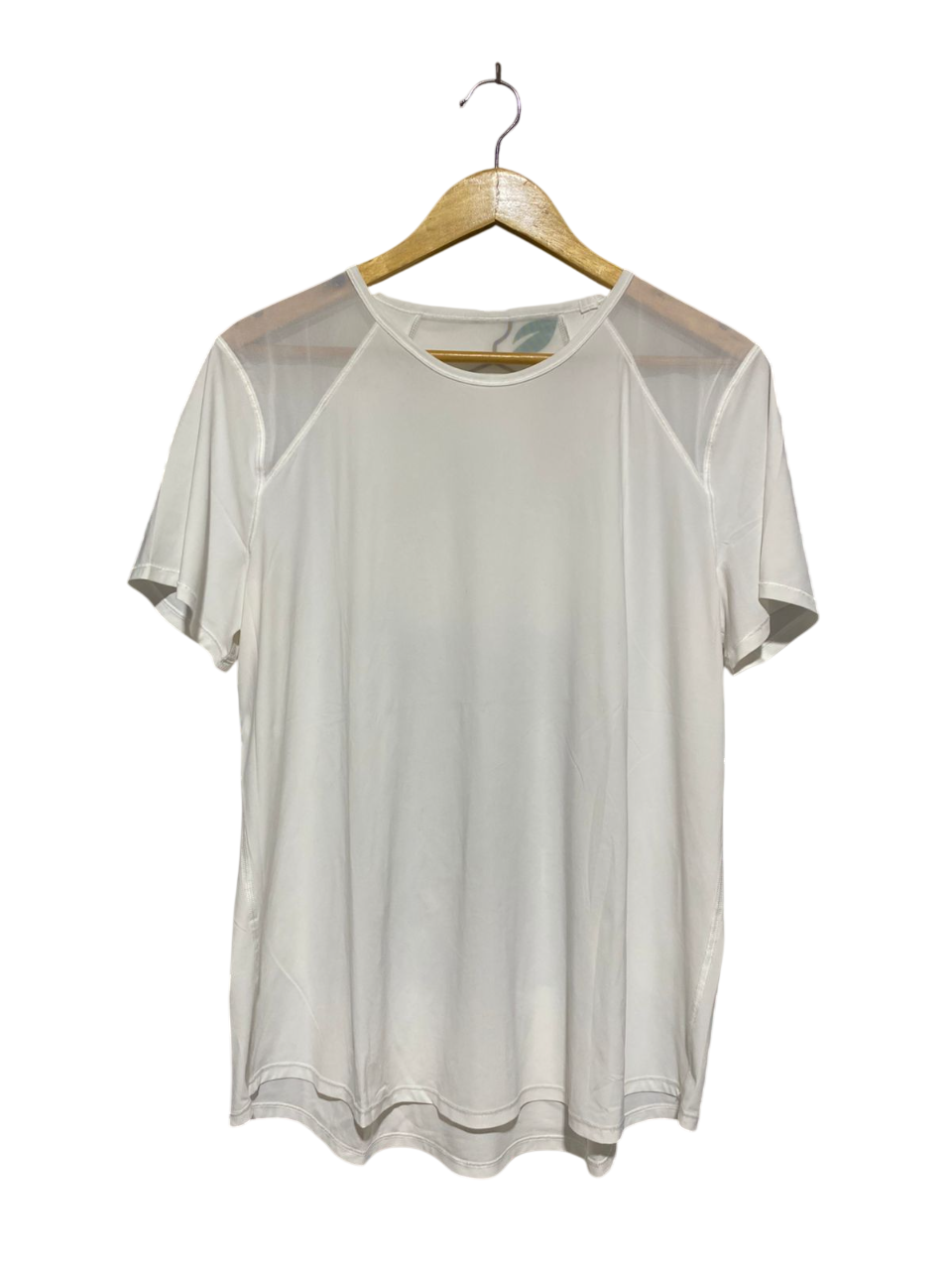 LULULEMON |L|BUST 22| MESH-DETAIL BREATHABLE PERFORMANCE TEE