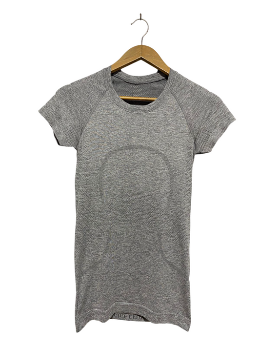LULULEMON |S| BUST 15| GREY SEAMLESS PERFORMANCE TEE