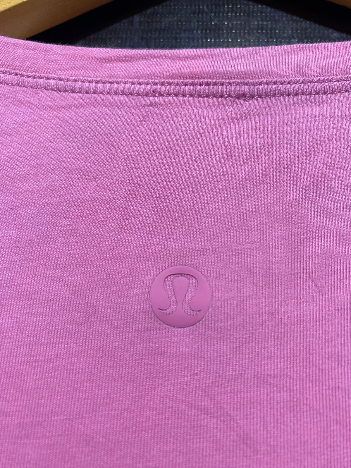 LULULEMON |L| BUST 20| DUSTY PINK CASUAL CROPPED T-SHIRT