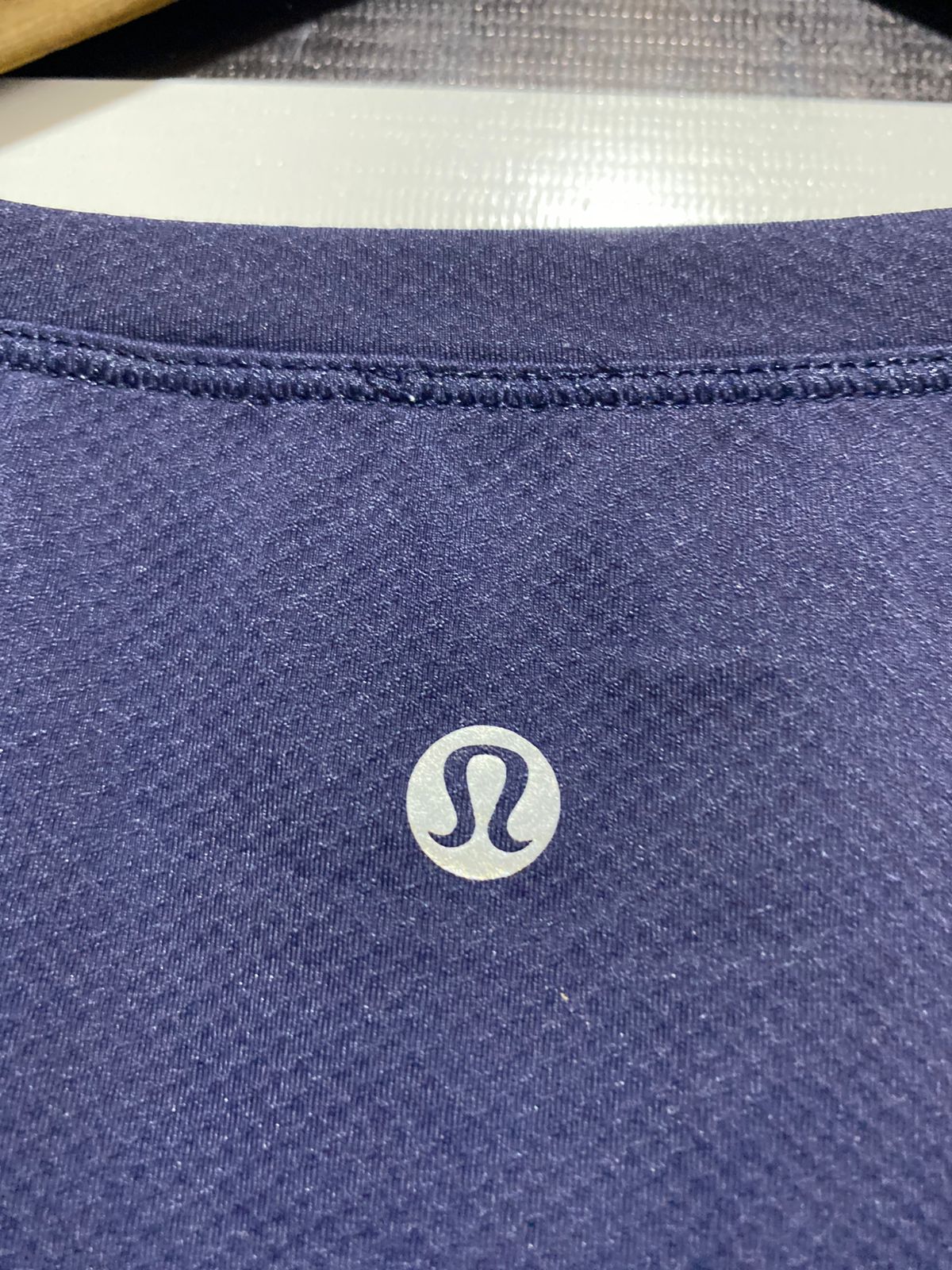 LULULEMON |L| BUST 20| SHORT-SLEEVE TRAINING TEE