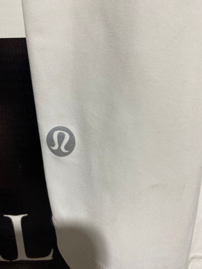 LULULEMON |L|BUST 22| MESH-DETAIL BREATHABLE PERFORMANCE TEE