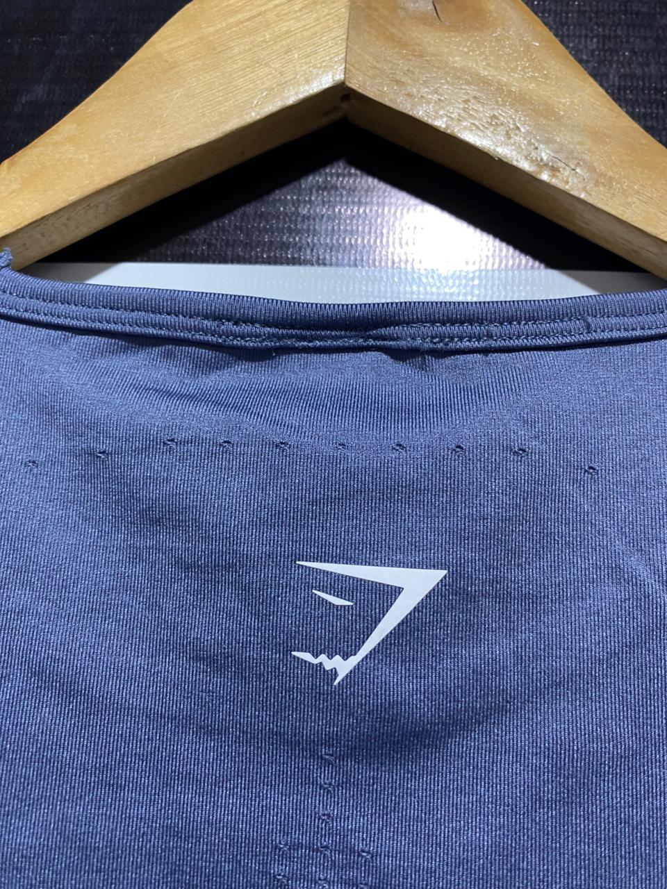 GYMSHARK |M| BUST 15| SEAMLESS CROP TANK