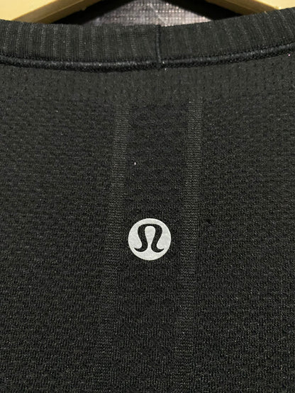 LULULEMON |M| BUST 17| Seamless Short-Sleeve Tee  Black