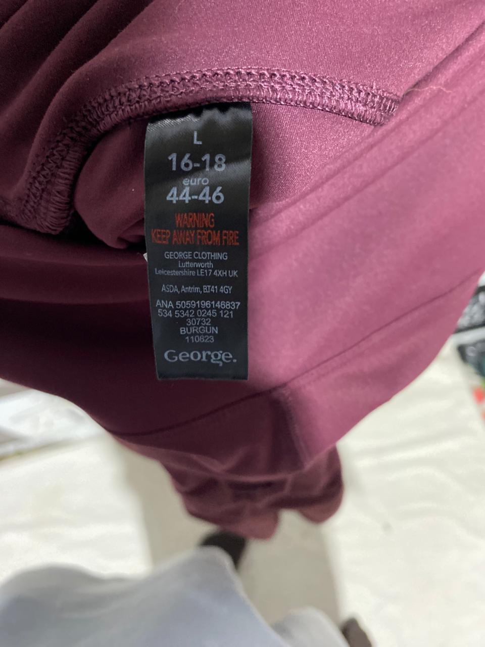 Women's High-Waisted Athletic Leggings - Maroon with Cream Side Stripe |L| WAIST 28| B3|