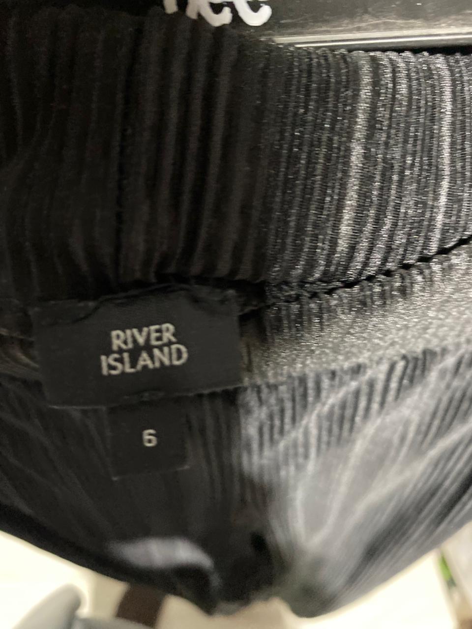 RIVER ISLAND |XS| WAIST 24| B3| WOMEN’S BLACK PLEATED WIDE-LEG TROUSERS