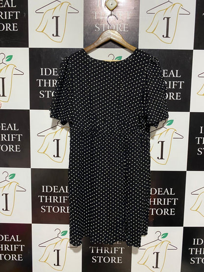 GEORGE |M| BUST 19| B4| BLACK & WHITE POLKA DOT V-NECK MINI DRESS WITH TIE DETAIL
