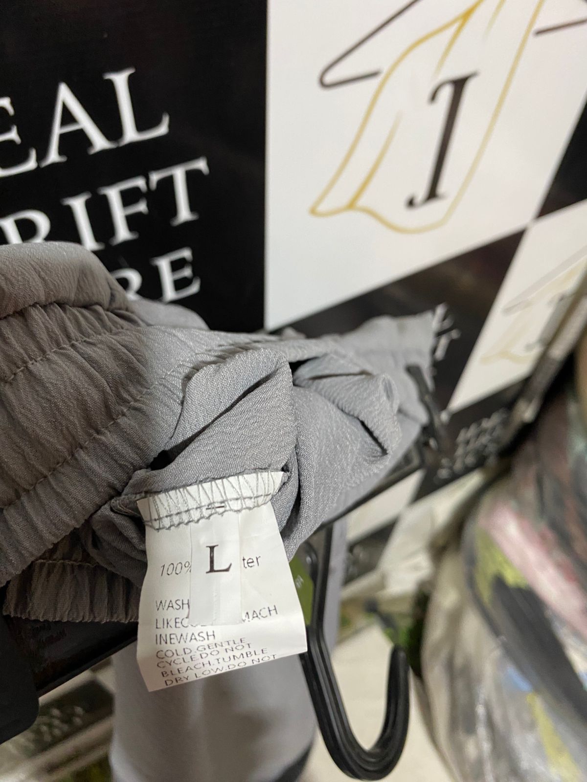 |L| WAIST 29| B5| CHIC GREY LIGHTWEIGHT DRAWSTRING PANTS WITH BUTTON DETAIL