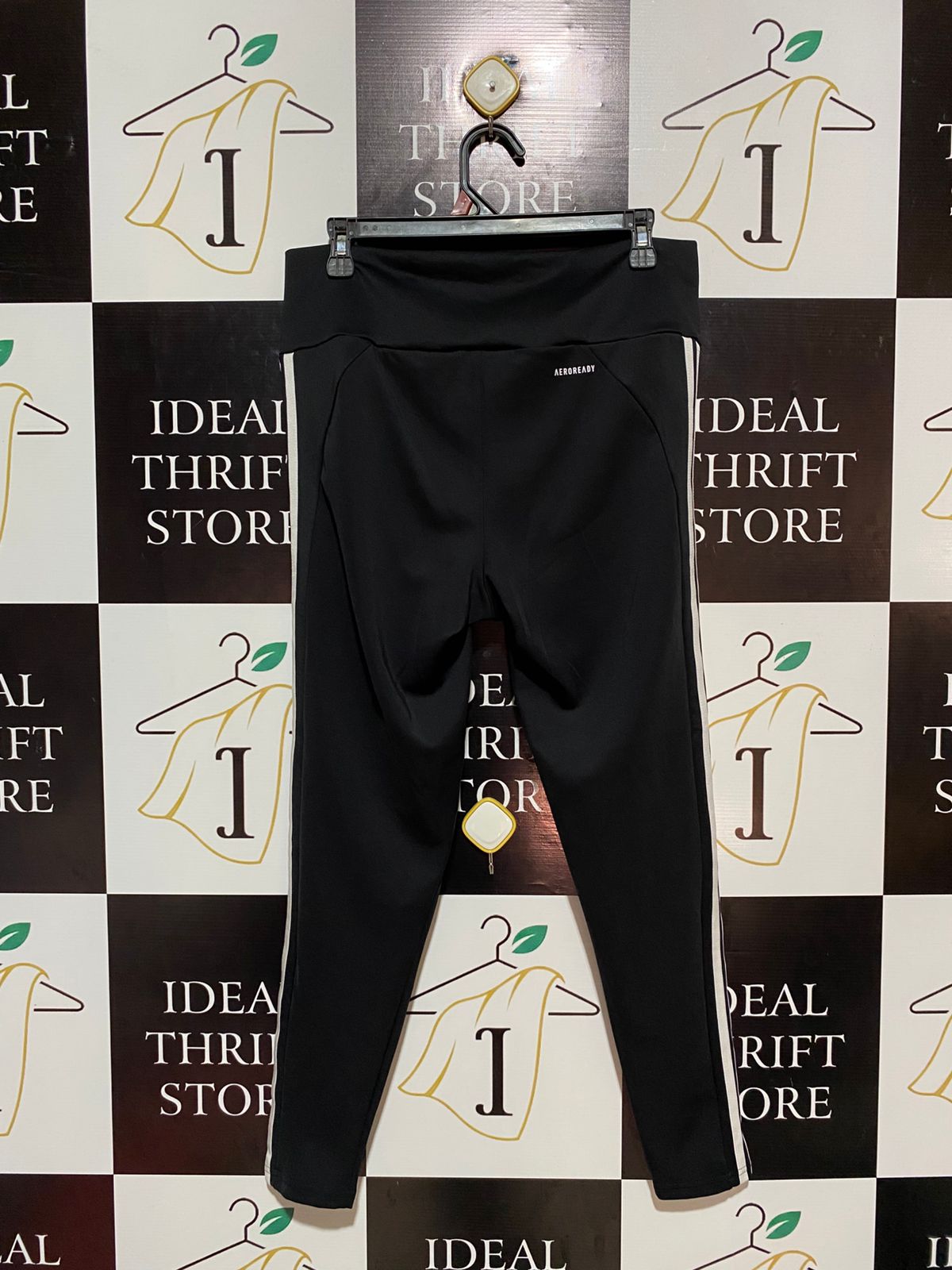ADIDAS |L| WAIST 32| B5| CLASSIC 3-STRIPE HIGH-RISE ACTIVEWEAR LEGGINGS BLACK