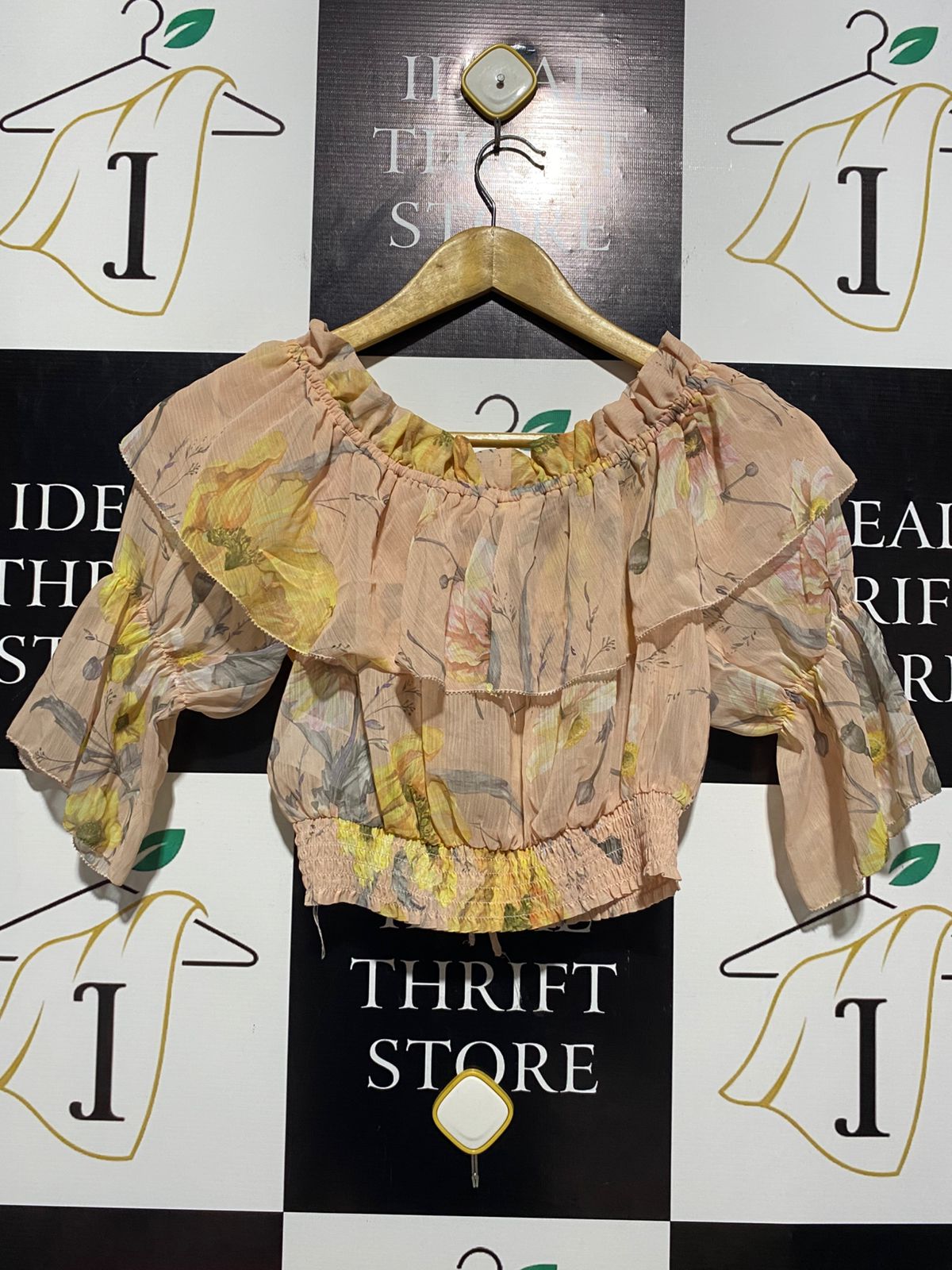H&M |S| BUST 15| B4| VINTAGE FLORAL RUFFLE OFF-SHOULDER CROP TOP WITH SMOCKED WAIST