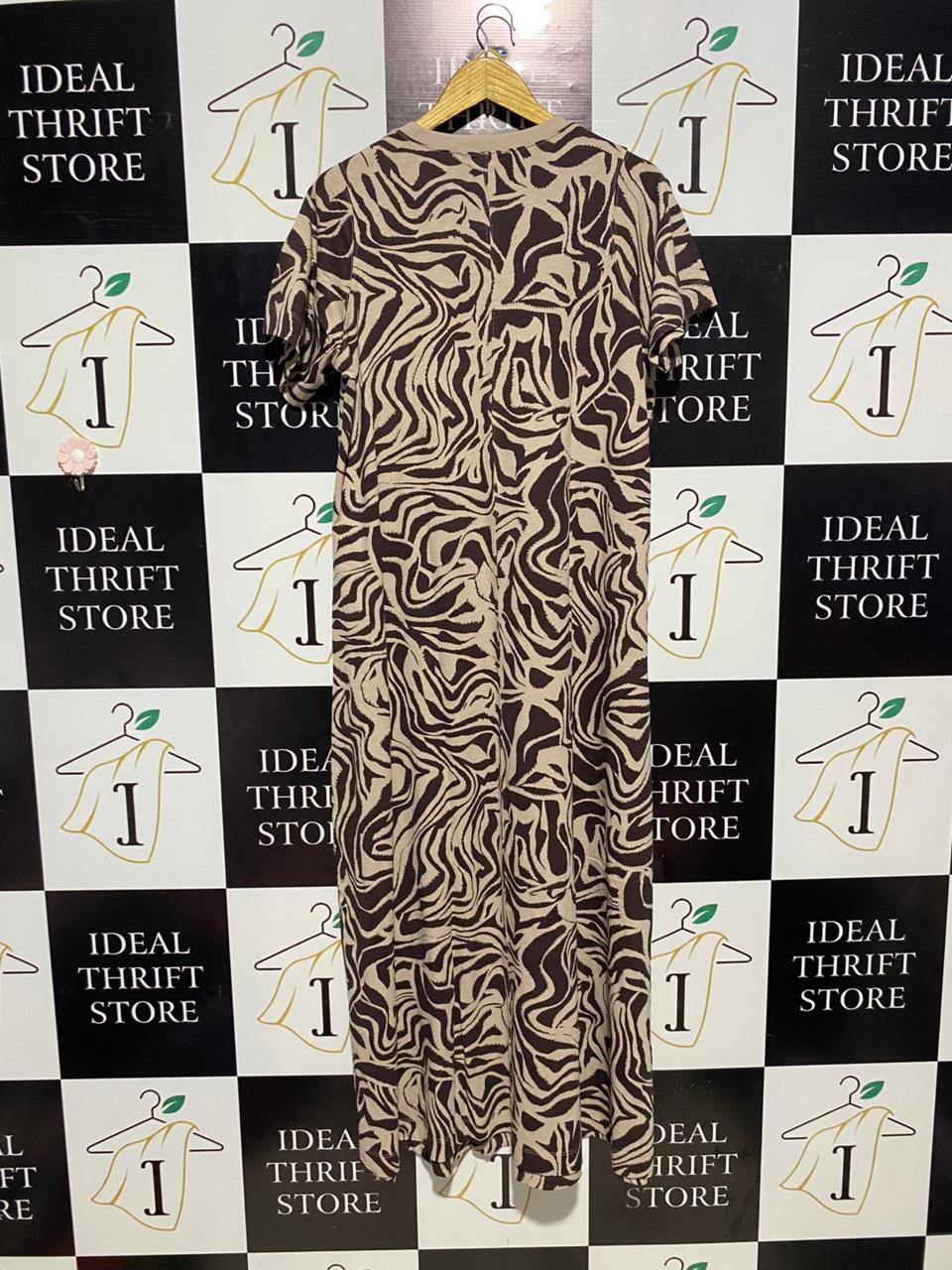 YOURS |L| BUST 21| B4| NEW WITH TAGS YOURS CLOTHING BROWN SWIRL PRINT T-SHIRT MAXI DRESS