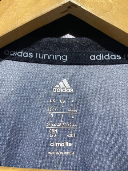 ADIDAS |L| BUST 20| B4| PERFORMANCE V-NECK TRAINING TEE WITH ABSTRACT MONOCHROME PRINT