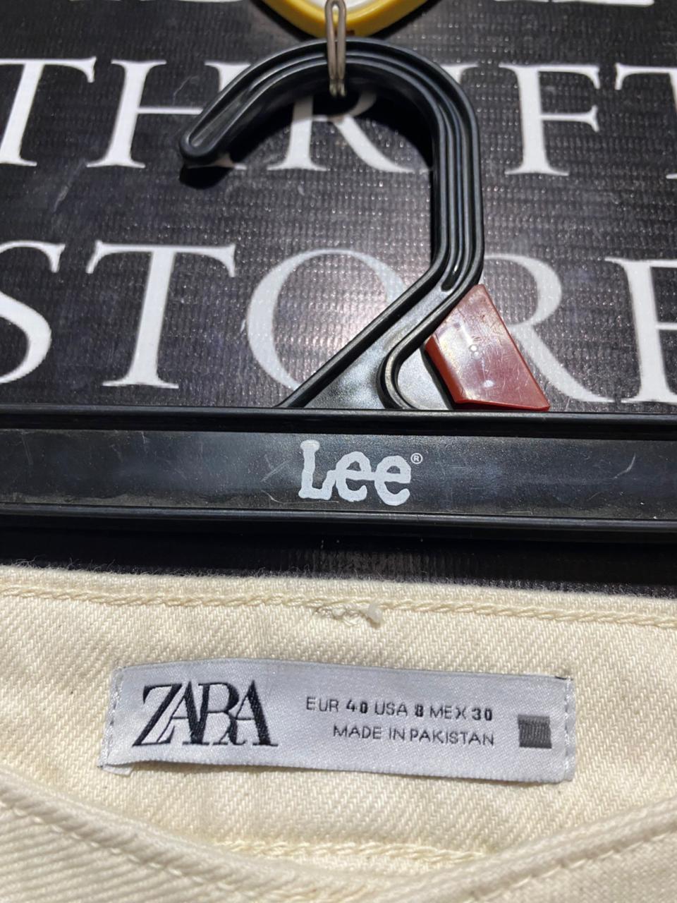 ZARA |L| WAIST 30| B5| BEIGE HIGH-RISE STRAIGHT LEG JEANS