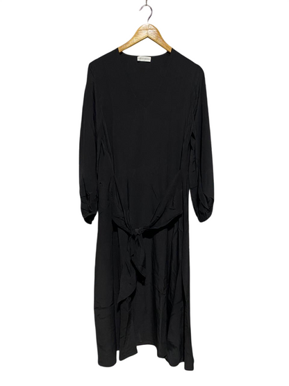 SCANLAN THEODORE |L| BUST 20| B6| SOPHISTICATED BLACK V-NECK KNOT-FRONT MIDI DRESS