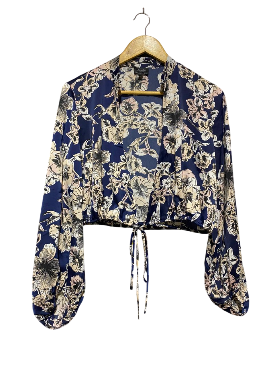 BAVDOT |S| BUST 19| B6| FLORAL SATIN CROPPED TIE-FRONT TOP IN NAVY