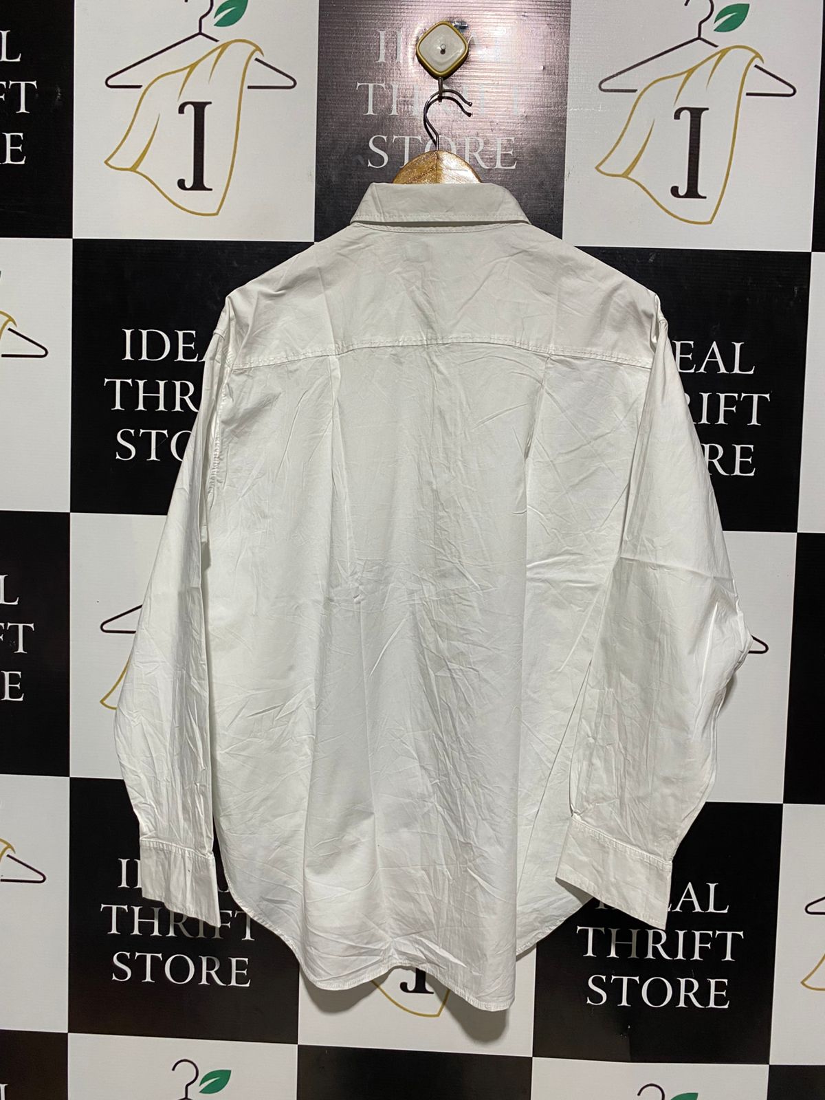 CALVIN KLEIN |XL| BUST 25| B6| CLASSIC WHITE LOGO BUTTON-DOWN SHIRT