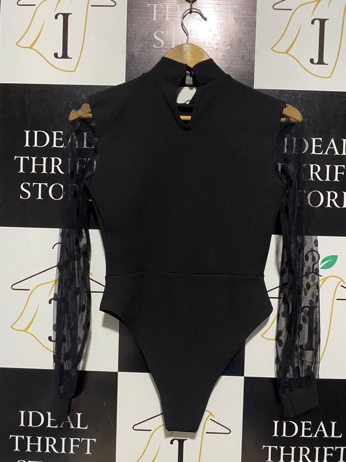 BOOHOO |S| BUST 15| B6| CHIC BLACK MOCK NECK BODYSUIT WITH MESH GRAPHIC SLEEVES