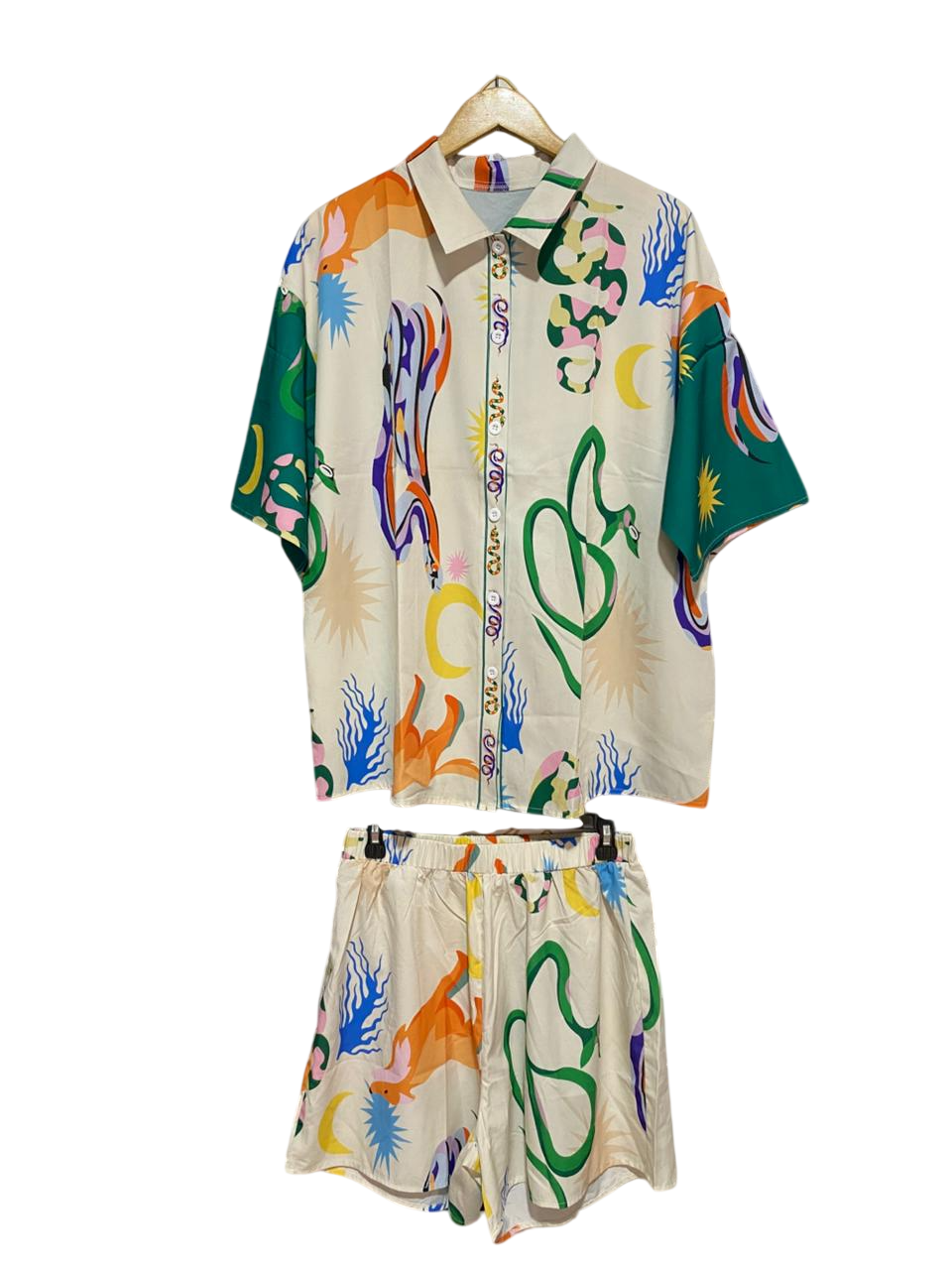 |XL| B7| VIBRANT ABSTRACT ART TWO-PIECE SUMMER SET BUTTON-DOWN SHIRT & MATCHING SHORTS