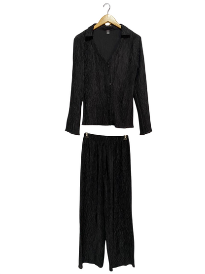 SHEIN |S| B7| ELEGANT JET BLACK PLISSÉ CRINKLE TWO-PIECE SET – V-NECK SHIRT & WIDE-LEG TROUSERS