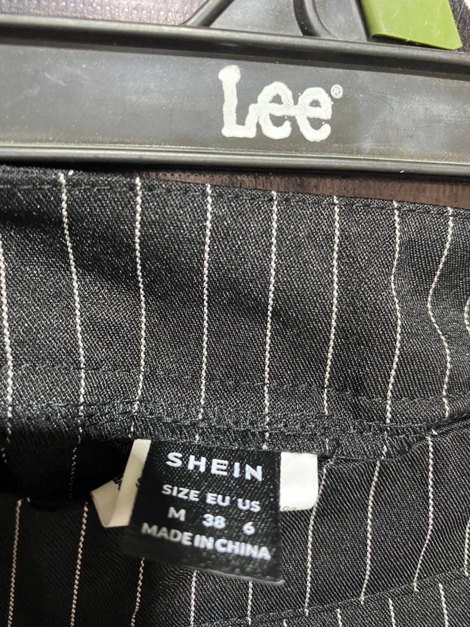 SHEIN |M| WAIST 28| B6| CHIC BLACK AND WHITE PINSTRIPE WIDE-LEG TROUSERS