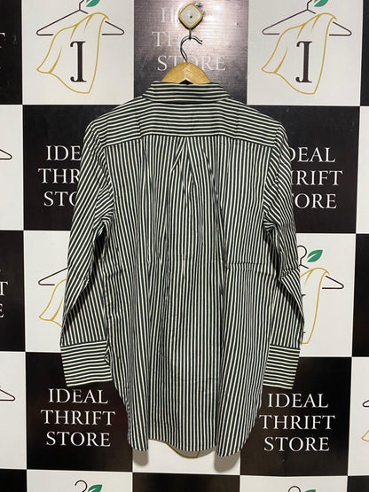 SUSSAN |L| BUST 22| B6| CLASSIC BUTTON-DOWN WITH POINT COLLAR
