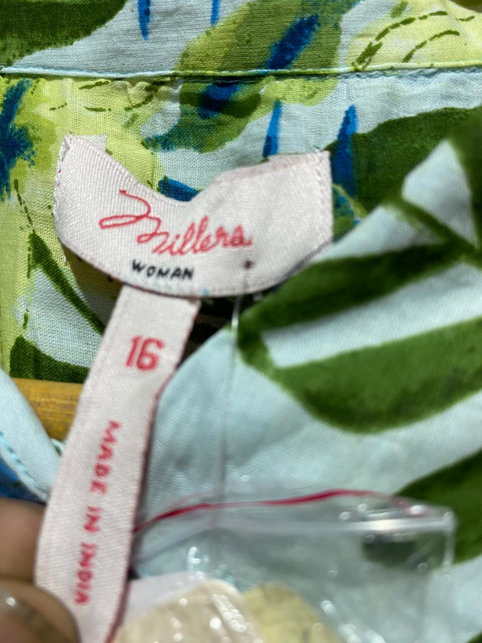 MILLERA |XL| BUST 24| B7| VIBRANT TROPICAL FLORAL PRINT BUTTON-DOWN SHIRT