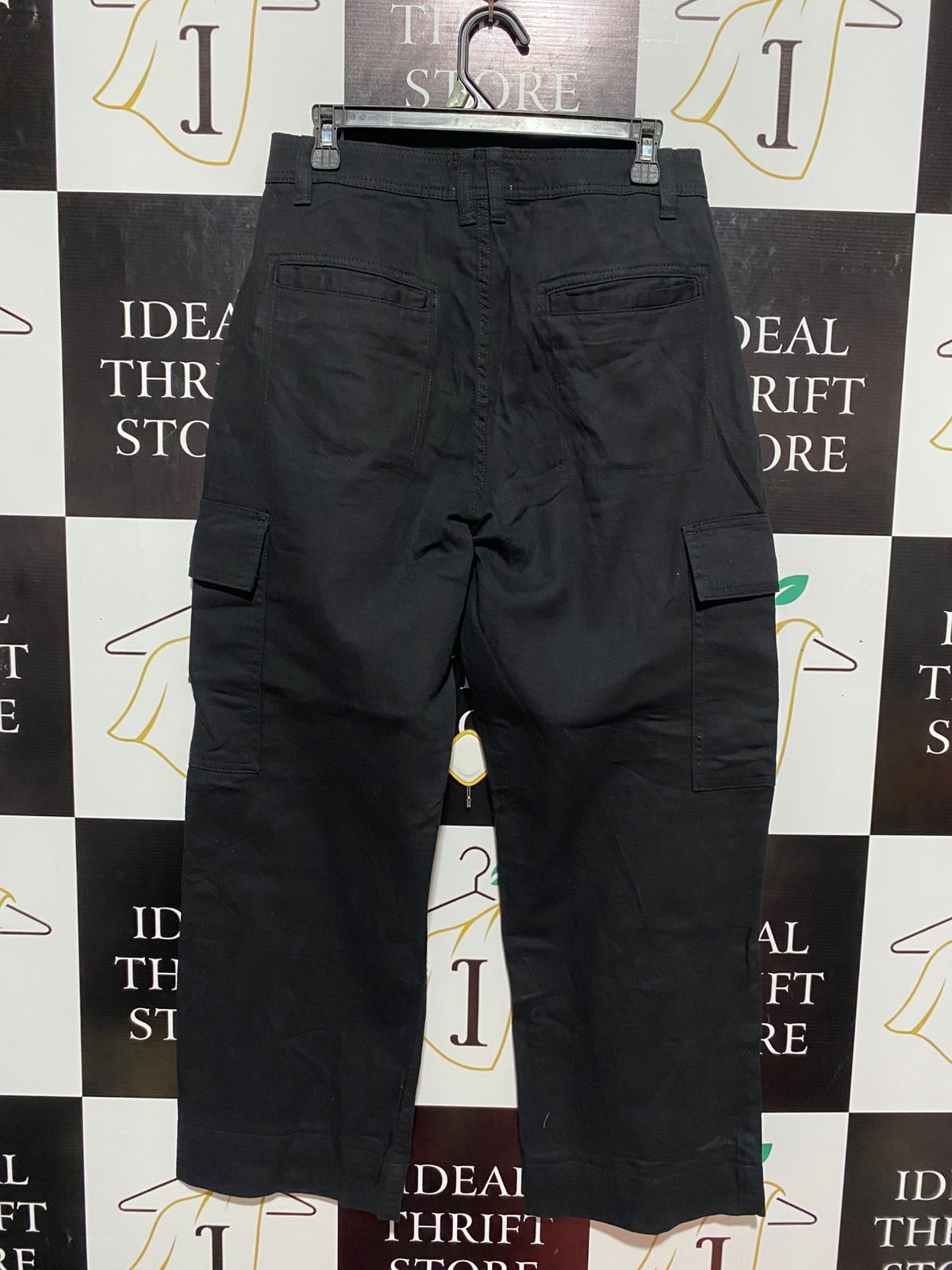 COTTON ON |L| WAIST 30| B7| COTTON ON HIGH-WAISTED STRAIGHT LEG CARGO PANTS  BLACK
