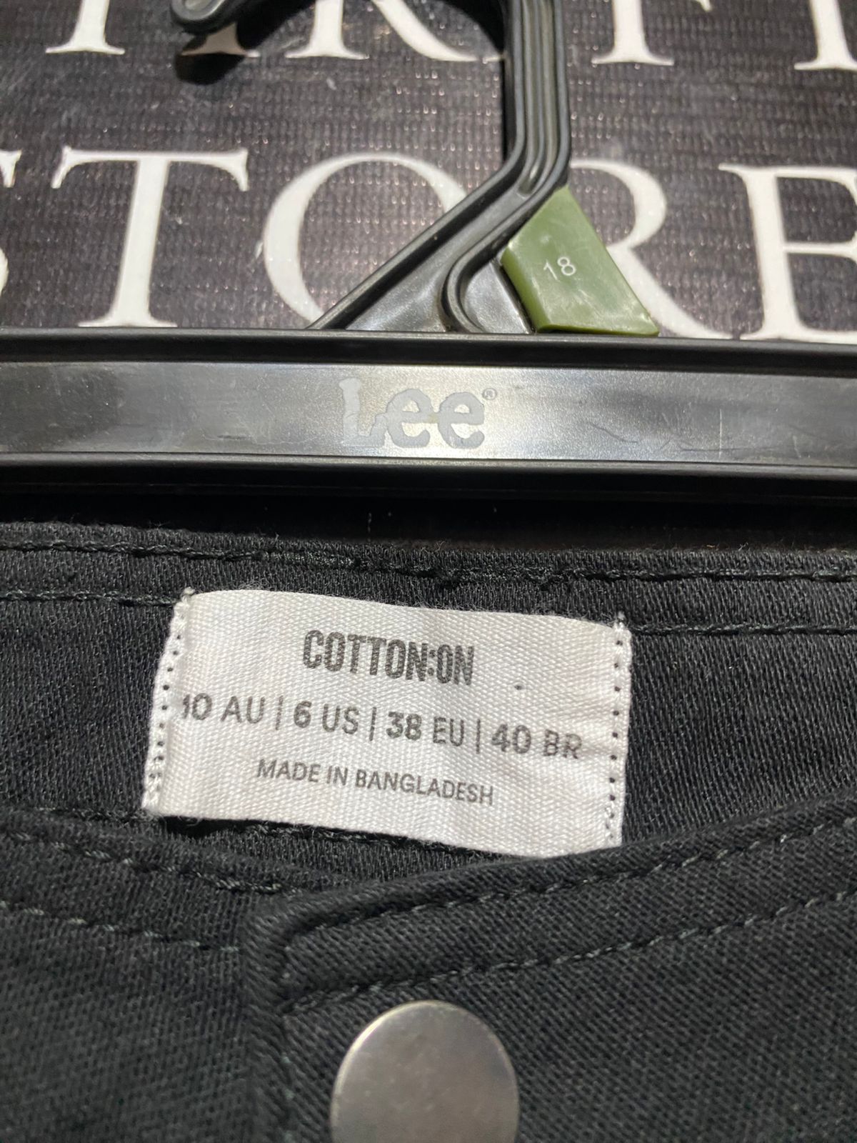 COTTON ON |L| WAIST 30| B7| COTTON ON HIGH-WAISTED STRAIGHT LEG CARGO PANTS  BLACK