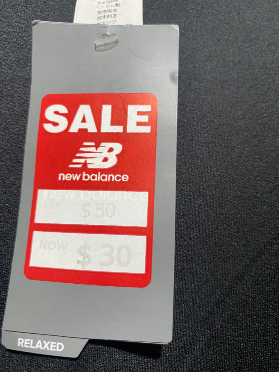 NB |S| BUST 15| B7|  NEW BALANCE WOMEN’S PERFORMANCE CORE TRAINING T-SHIRT - BLACK