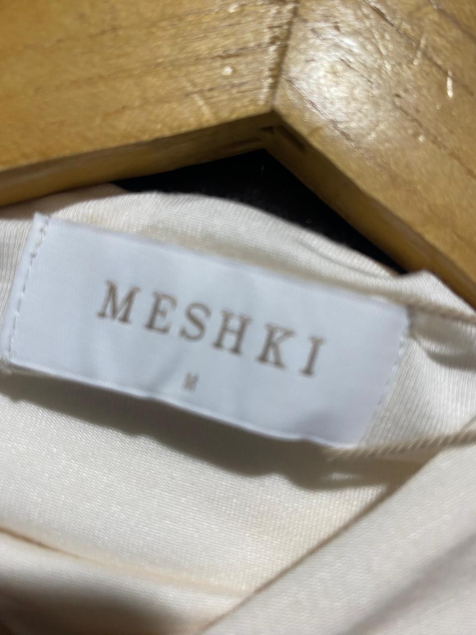MESHKI |M| BUST 15| B7|MESHKI OFF-WHITE HIGH NECK LONG SLEEVE CORSET HEM TOP