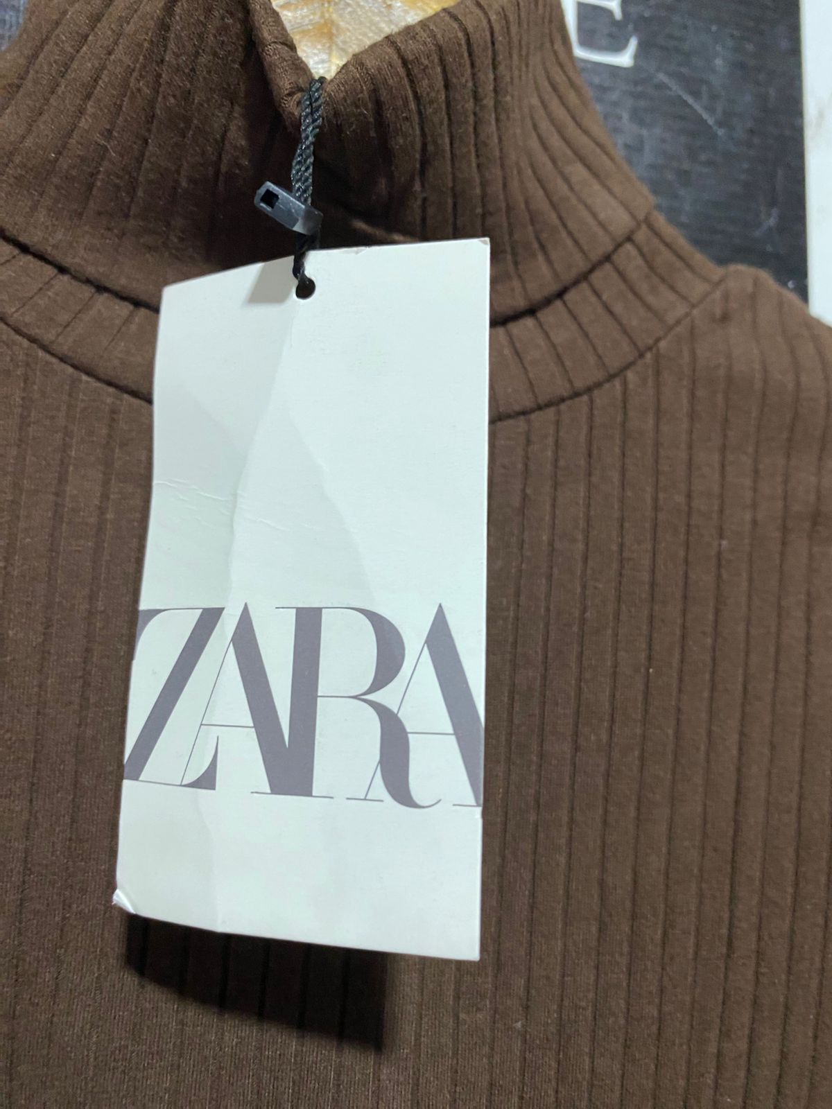 ZARA |S| BUST 15| B8| RIBBED TURTLENECK LONG SLEEVE TOP