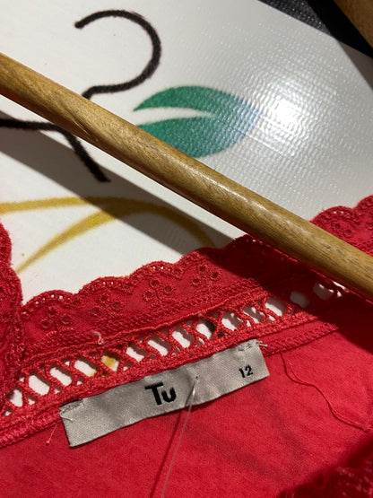 TU |M| BUST 19| B8| VIBRANT RED EYELET EMBROIDERY SLEEVELESS V-NECK TOP