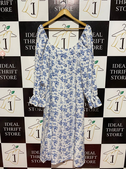 |M| BUST 18| B8| VINTAGE BLUE FLORAL CHATEAU MIDI DRESS WITH RUFFLE CUFFS