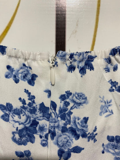 |M| BUST 18| B8| VINTAGE BLUE FLORAL CHATEAU MIDI DRESS WITH RUFFLE CUFFS