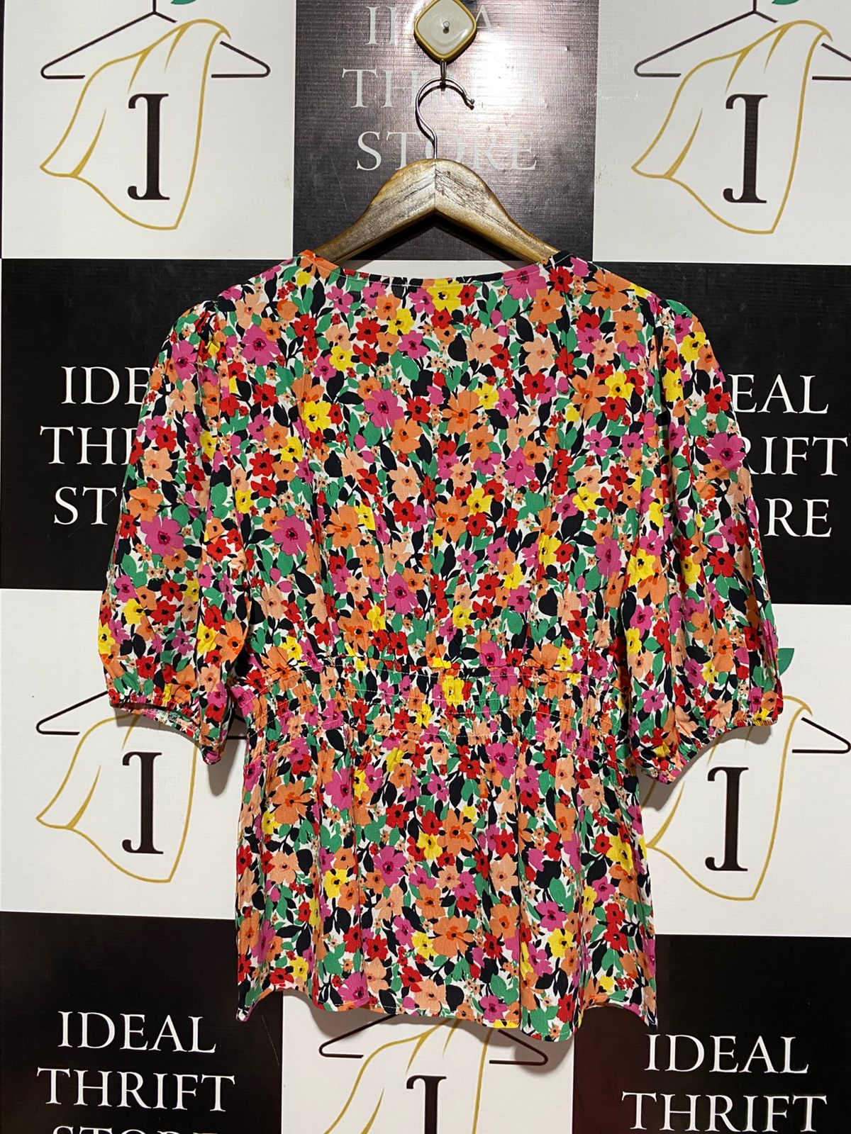 F&F |L| BUST 19| B7| MULTICOLOR VIBRANT FLORAL V-NECK PEPLUM BLOUSE