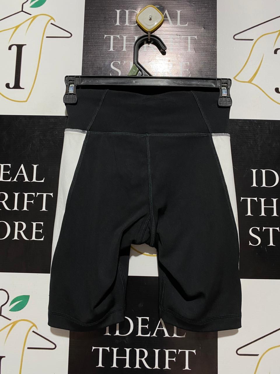 REEBOK |XS| WAIST 24| B7| HIGH-WAISTED BLACK AND WHITE COLORBLOCK BIKER SHORTS