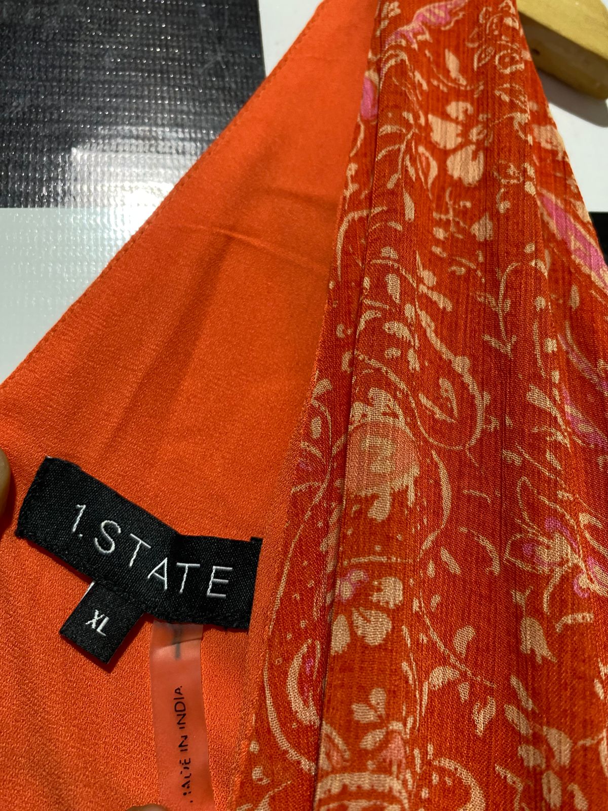 STATE |XL|BUST 18| B8| ORANGE PAISLEY PRINT V-NECK MAXI DRESS