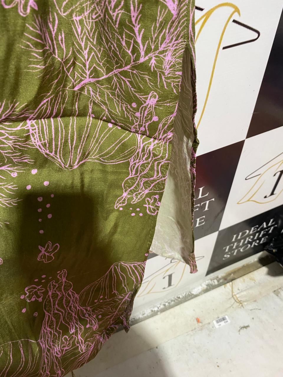 |L| BUST 22| B8| BOHO FLORAL PRINT BUTTON-DOWN MAXI DRESS IN OLIVE AND PINK