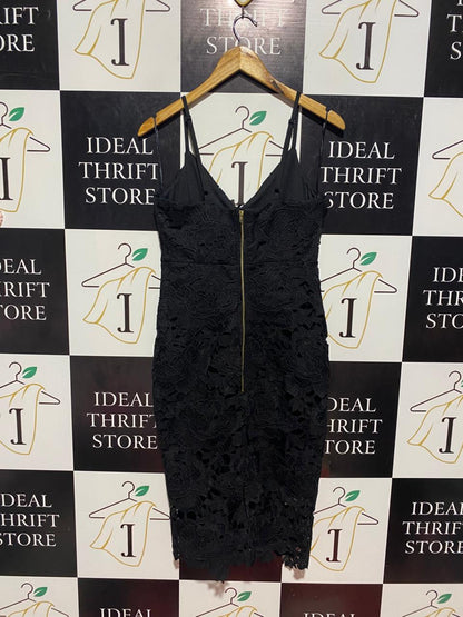 BOOHOO |M| BUST 16| B8| BOUTIQUE PREMIUM FLORAL LACE BODYCON MIDI DRESS IN BLACK