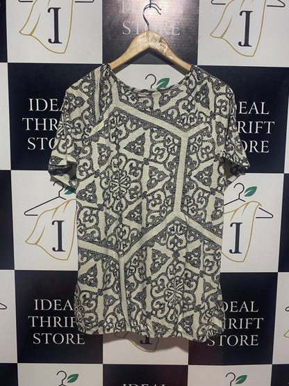 NEXT | L| BUST 22| B8| GENERATION BOHEMIAN GEOMETRIC PRINT TOP WITH CROCHET