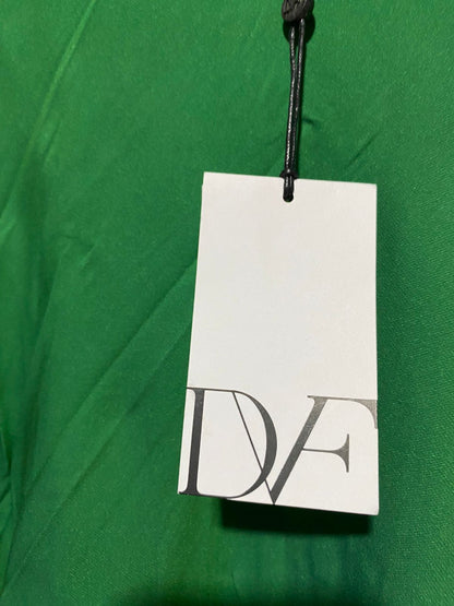 DIANE VON FURSTENBERG |M| BUST 18| B8| GREEN THREE-QUARTER SLEEVE WRAP STYLE DRESS