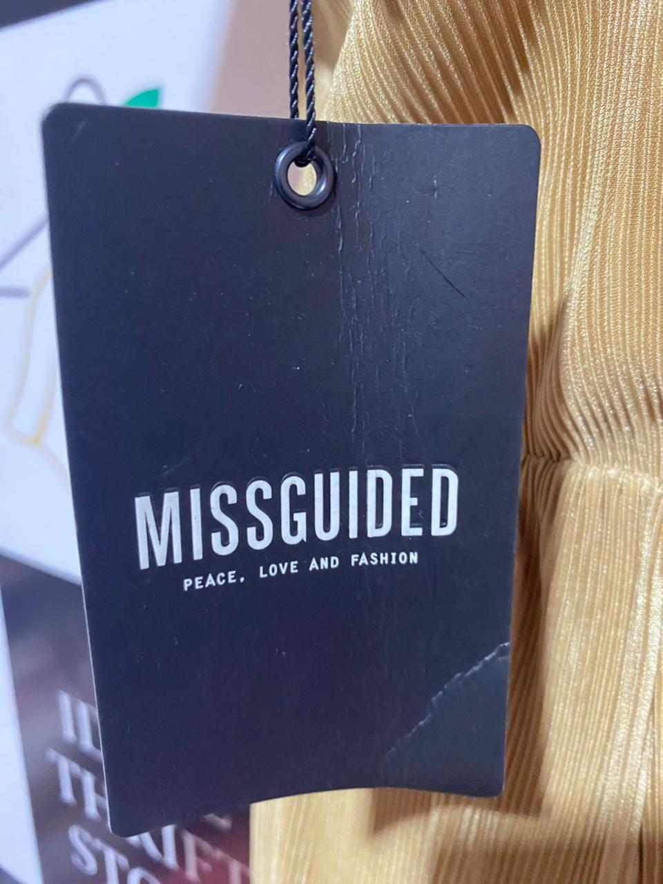MISSGUIDED |M| BUST 16| B9| GLAMOROUS GOLD METALLIC PLISSÉ PLEATED JUMPSUIT
