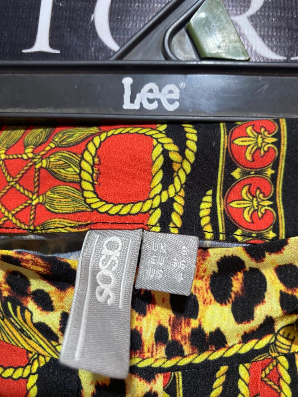 ASOS |S| WAIST 27| B9| BOLD VINTAGE-STYLE BAROQUE AND LEOPARD PRINT MINI SKIRT
