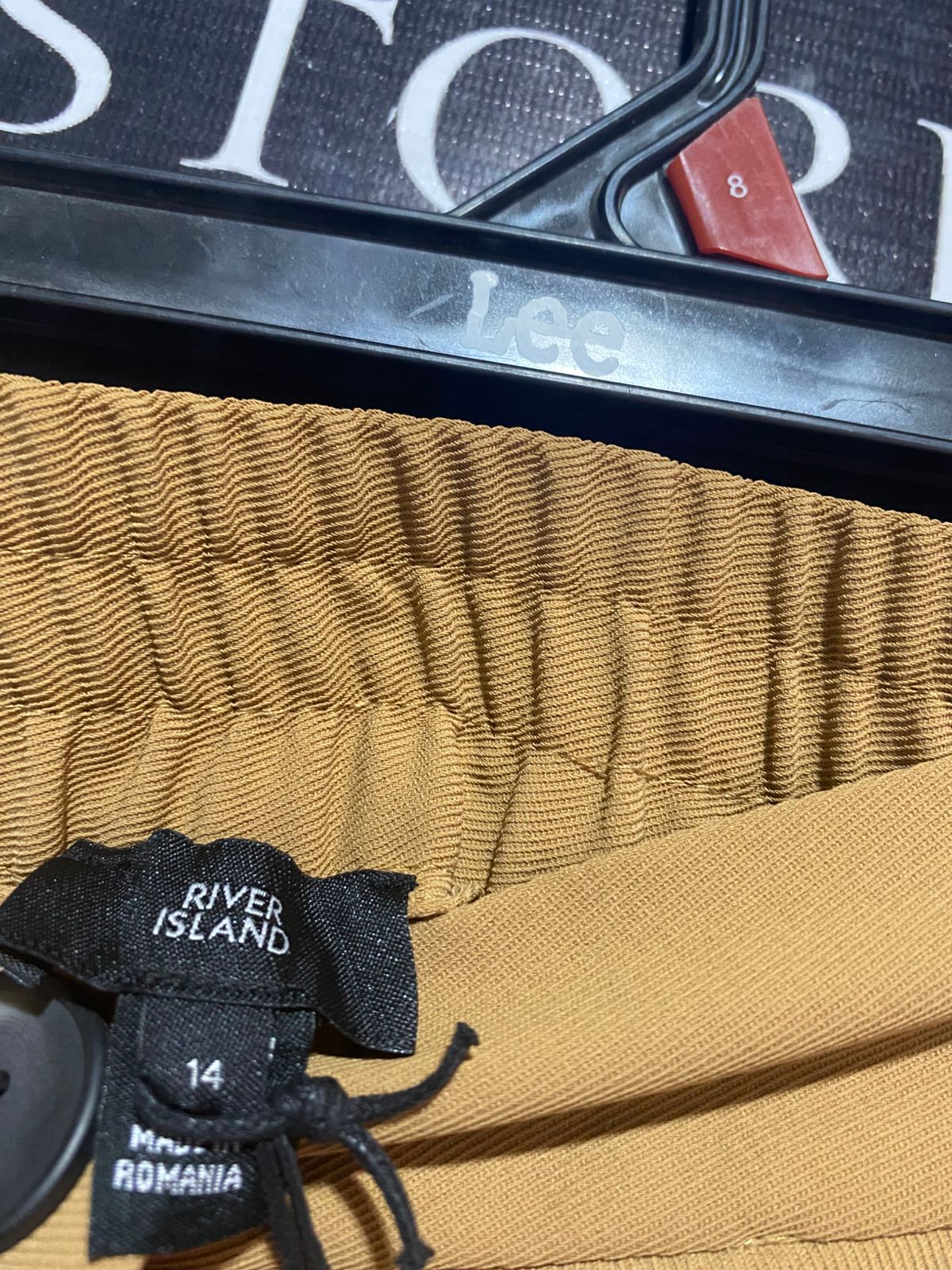 RIVER ISLAND |L| WAOST 32| B9| HIGH-WAISTED OCHRE WIDE-LEG PLEATED TROUSERS