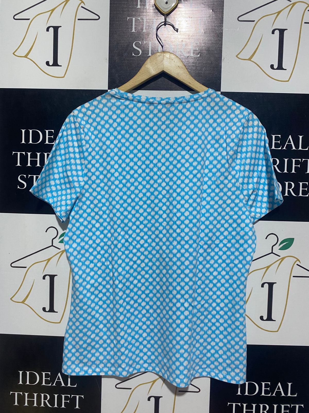 M&S |L| BUST 20| B9| BLUE AND WHITE POLKA DOT FITTED T-SHIRT